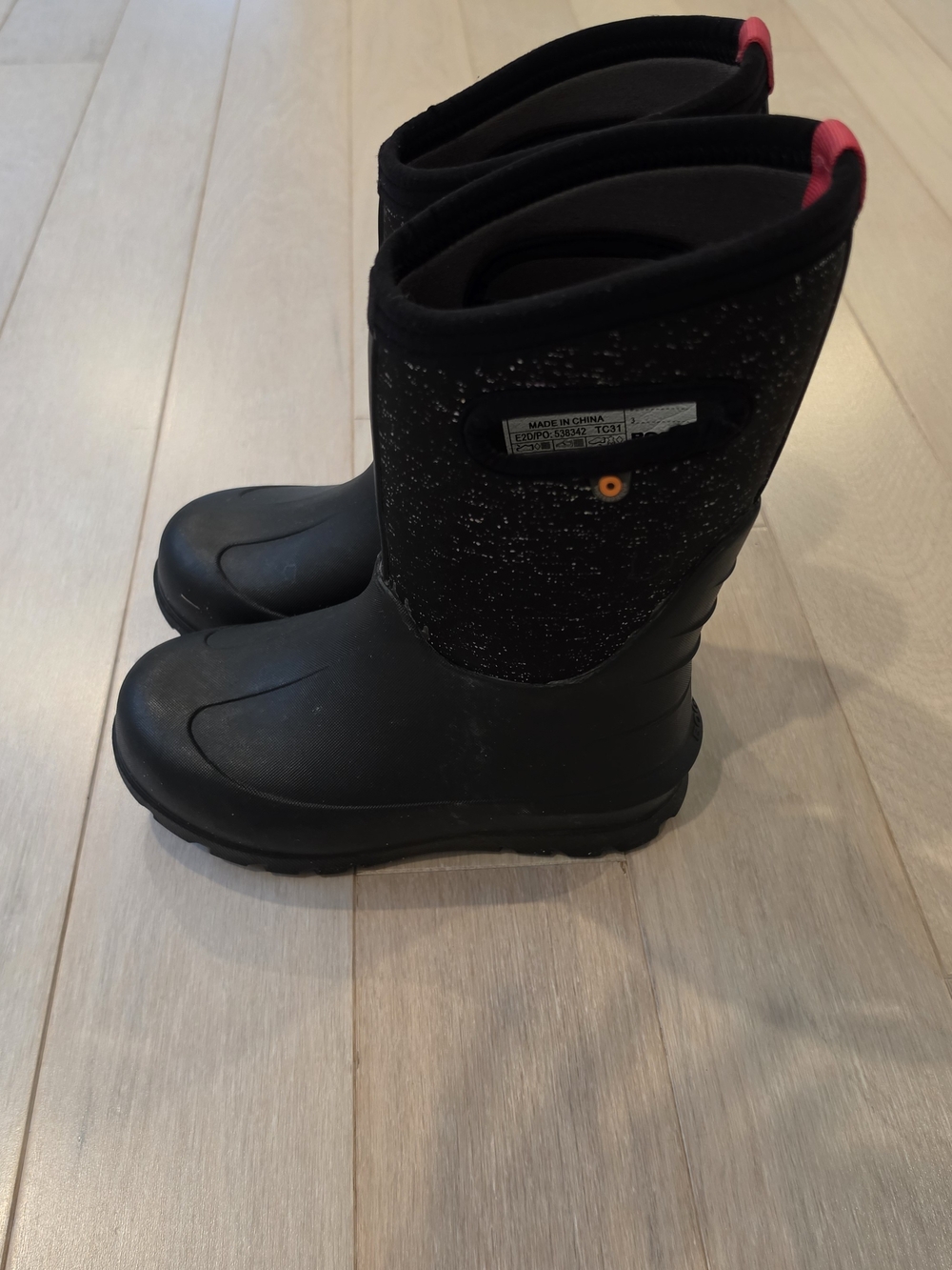 Bogs Kids Neo-Classic Snow Boots, Black Sparkle
